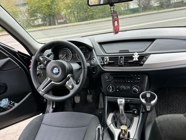 Черный БМВ Х1, объемом двигателя 2 л и пробегом 119 тыс. км за 10800 $, фото 4 на Automoto.ua