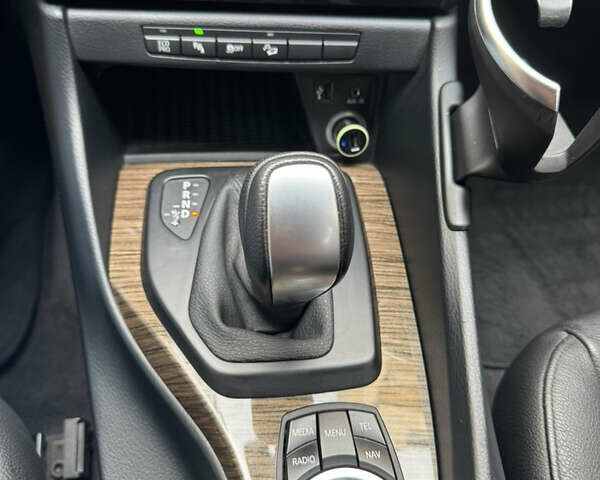 Чорний БМВ Х1, об'ємом двигуна 3 л та пробігом 136 тис. км за 14200 $, фото 5 на Automoto.ua