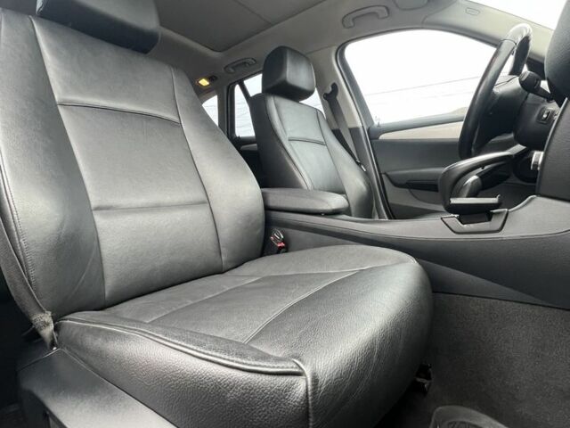 Чорний БМВ Х1, об'ємом двигуна 2 л та пробігом 180 тис. км за 11500 $, фото 18 на Automoto.ua