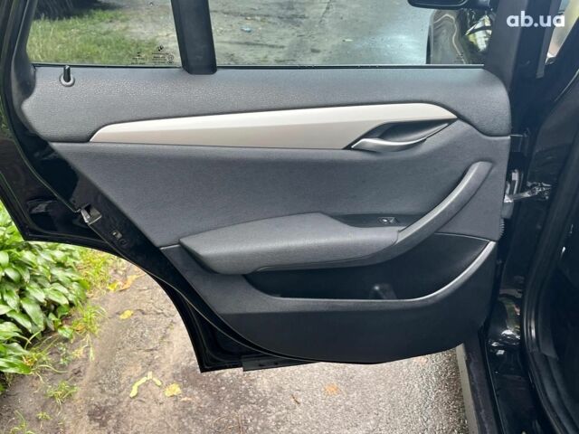 Чорний БМВ Х1, об'ємом двигуна 2 л та пробігом 345 тис. км за 11490 $, фото 19 на Automoto.ua