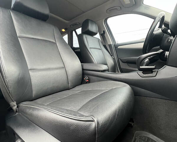 Чорний БМВ Х1, об'ємом двигуна 2 л та пробігом 182 тис. км за 11500 $, фото 13 на Automoto.ua