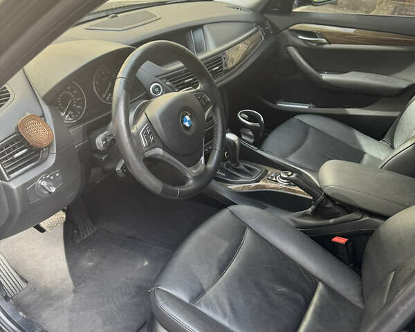 Чорний БМВ Х1, об'ємом двигуна 3 л та пробігом 136 тис. км за 14200 $, фото 10 на Automoto.ua
