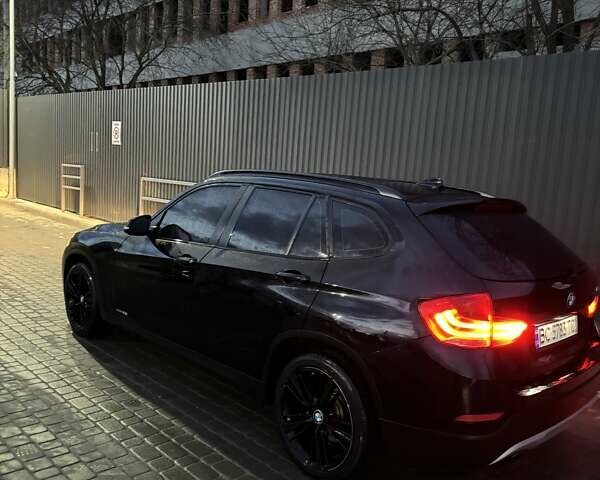 Черный БМВ Х1, объемом двигателя 2 л и пробегом 256 тыс. км за 12100 $, фото 3 на Automoto.ua