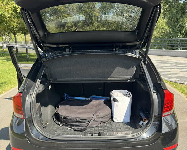 Черный БМВ Х1, объемом двигателя 3 л и пробегом 136 тыс. км за 13500 $, фото 12 на Automoto.ua