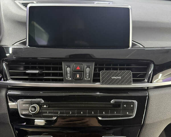 БМВ Х1 2015 в Львове на Automoto.ua Черный БМВ Х1, объемом двигателя 2 л и пробегом 180 тыс. км за 16450 $, фото 18 на Automoto.ua