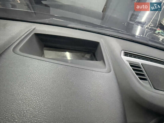 БМВ Х1 2015 в Львове на Automoto.ua Черный БМВ Х1, объемом двигателя 2 л и пробегом 180 тыс. км за 16450 $, фото 10 на Automoto.ua