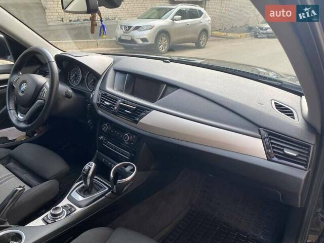Чорний БМВ Х1, об'ємом двигуна 2 л та пробігом 87 тис. км за 16950 $, фото 9 на Automoto.ua