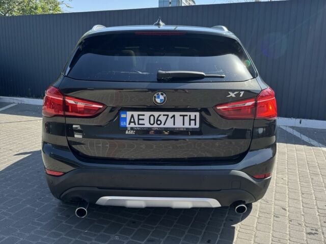 Чорний БМВ Х1, об'ємом двигуна 2 л та пробігом 235 тис. км за 17000 $, фото 2 на Automoto.ua