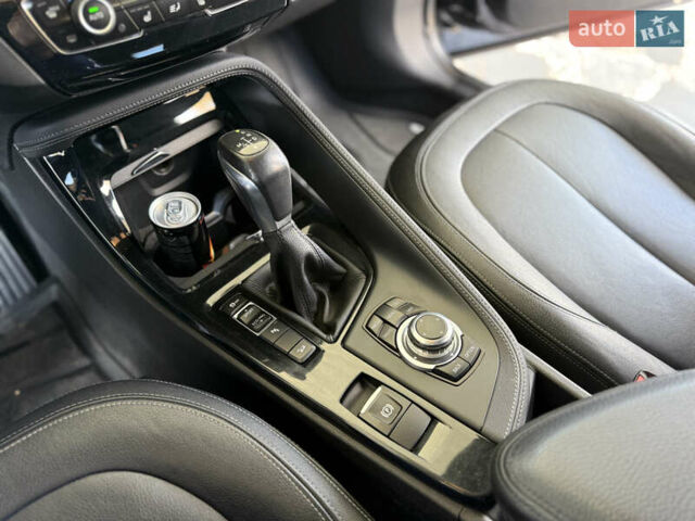 БМВ Х1 2015 в Днепре (Днепропетровске) на Automoto.ua Черный БМВ Х1, объемом двигателя 2 л и пробегом 185 тыс. км за 14999 $, фото 6 на Automoto.ua