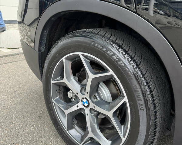 Чорний БМВ Х1, об'ємом двигуна 2 л та пробігом 104 тис. км за 15800 $, фото 10 на Automoto.ua