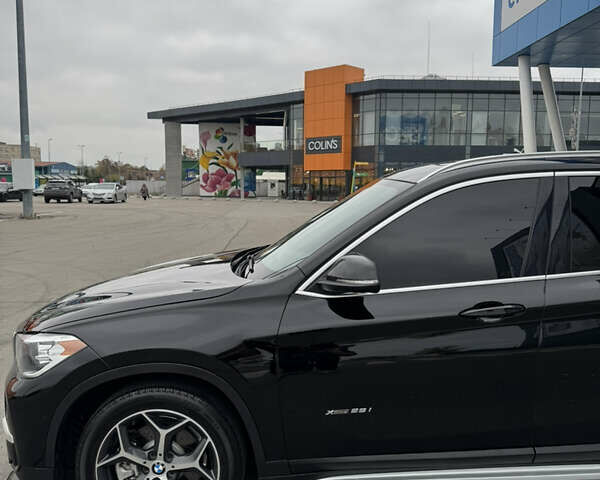 Чорний БМВ Х1, об'ємом двигуна 2 л та пробігом 104 тис. км за 15800 $, фото 17 на Automoto.ua
