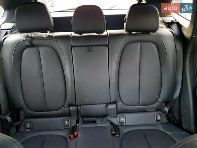 Черный БМВ Х1, объемом двигателя 2 л и пробегом 110 тыс. км за 3400 $, фото 9 на Automoto.ua