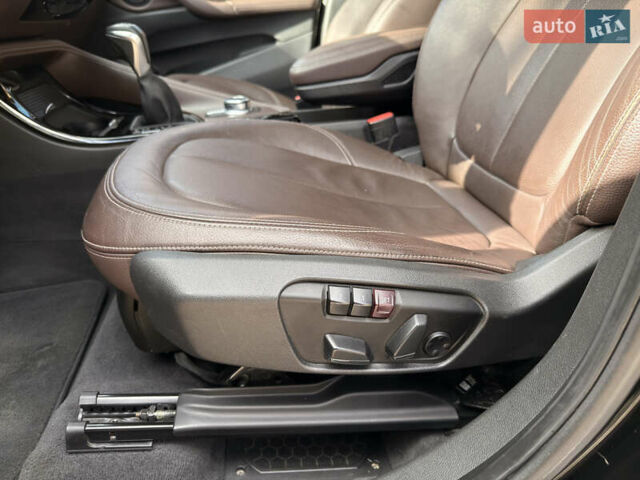 Чорний БМВ Х1, об'ємом двигуна 2 л та пробігом 138 тис. км за 17400 $, фото 19 на Automoto.ua