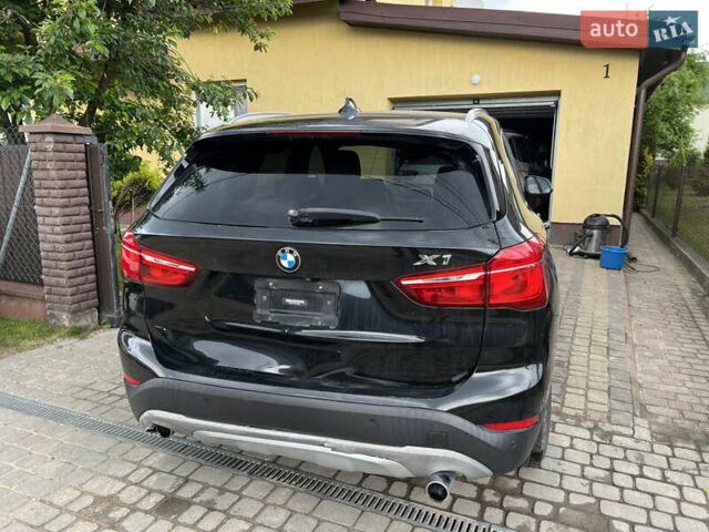 Чорний БМВ Х1, об'ємом двигуна 2 л та пробігом 124 тис. км за 12500 $, фото 10 на Automoto.ua