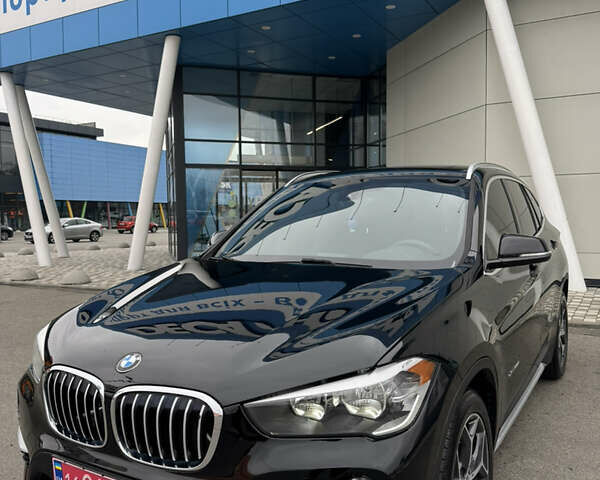 Чорний БМВ Х1, об'ємом двигуна 2 л та пробігом 104 тис. км за 15800 $, фото 1 на Automoto.ua