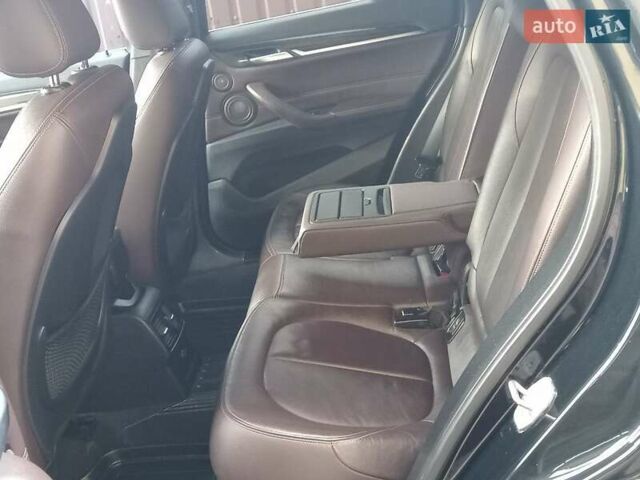 Чорний БМВ Х1, об'ємом двигуна 2 л та пробігом 125 тис. км за 13999 $, фото 10 на Automoto.ua