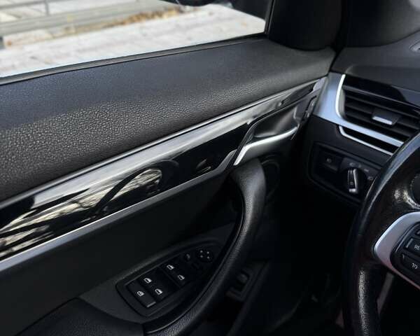 Чорний БМВ Х1, об'ємом двигуна 2 л та пробігом 174 тис. км за 16500 $, фото 5 на Automoto.ua