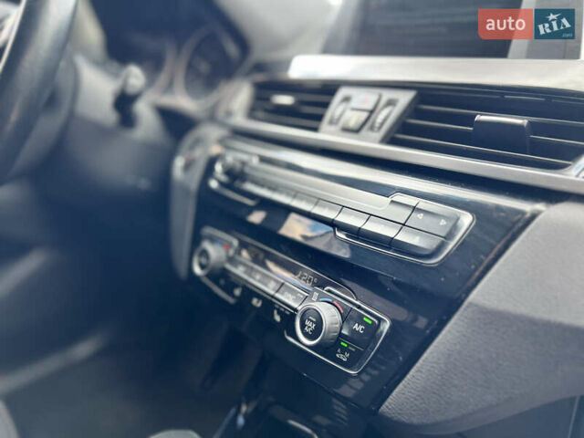 Чорний БМВ Х1, об'ємом двигуна 2 л та пробігом 194 тис. км за 19999 $, фото 13 на Automoto.ua