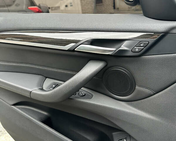 Черный БМВ Х1, объемом двигателя 2 л и пробегом 87 тыс. км за 24000 $, фото 13 на Automoto.ua