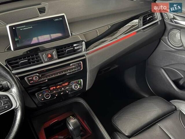 Чорний БМВ Х1, об'ємом двигуна 2 л та пробігом 107 тис. км за 20290 $, фото 27 на Automoto.ua