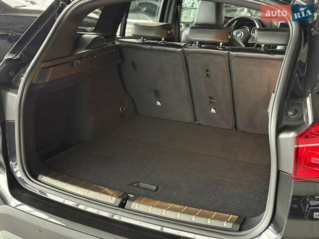 Чорний БМВ Х1, об'ємом двигуна 2 л та пробігом 107 тис. км за 20290 $, фото 11 на Automoto.ua