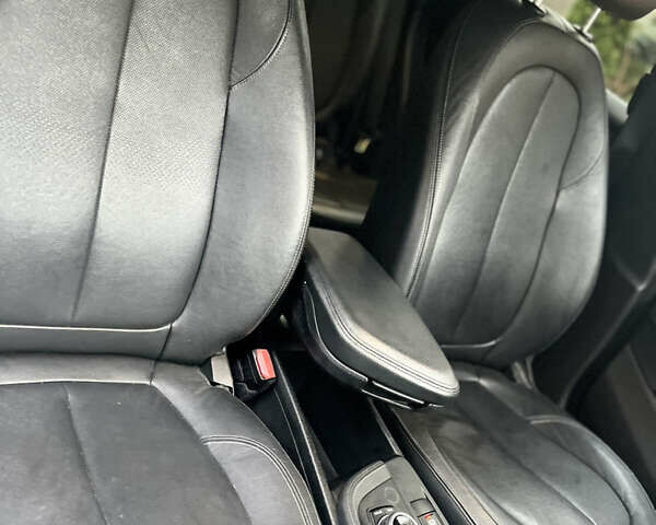 Чорний БМВ Х1, об'ємом двигуна 2 л та пробігом 168 тис. км за 20200 $, фото 10 на Automoto.ua