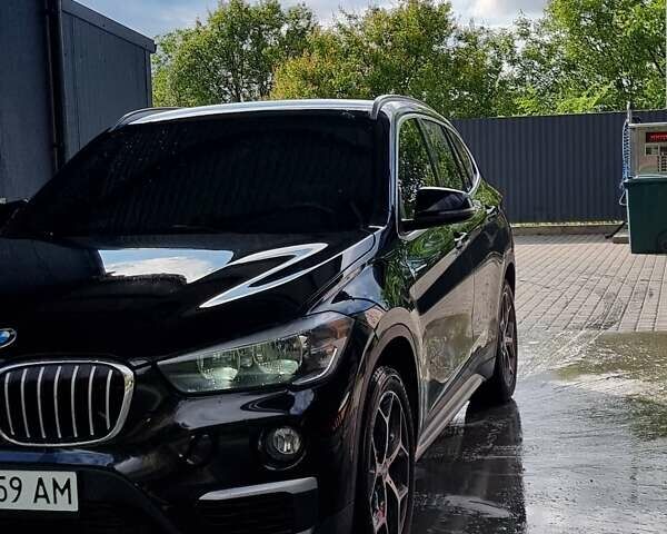 Чорний БМВ Х1, об'ємом двигуна 2 л та пробігом 178 тис. км за 15500 $, фото 2 на Automoto.ua