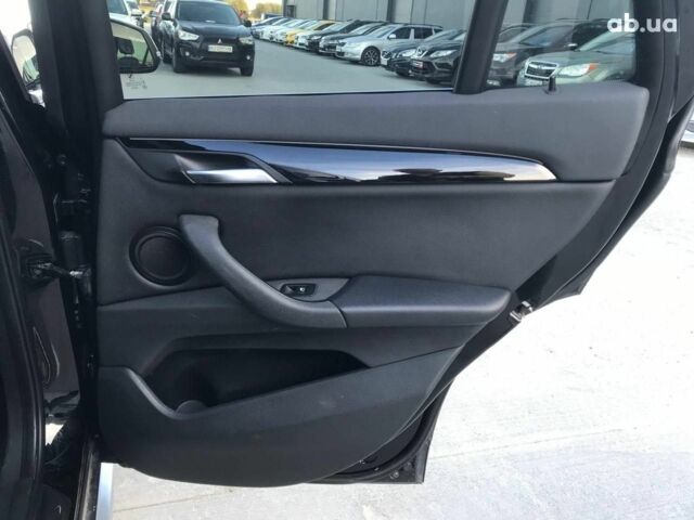 Чорний БМВ Х1, об'ємом двигуна 2 л та пробігом 195 тис. км за 19990 $, фото 18 на Automoto.ua