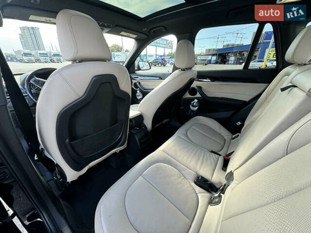 Чорний БМВ Х1, об'ємом двигуна 2 л та пробігом 157 тис. км за 21000 $, фото 23 на Automoto.ua