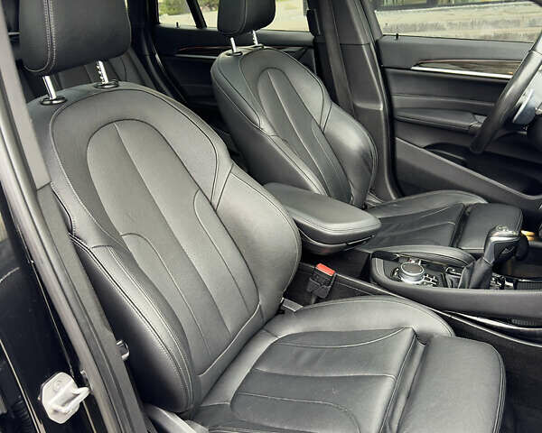 Чорний БМВ Х1, об'ємом двигуна 2 л та пробігом 187 тис. км за 17999 $, фото 20 на Automoto.ua