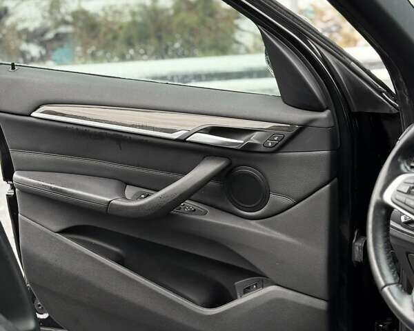 Чорний БМВ Х1, об'ємом двигуна 2 л та пробігом 249 тис. км за 15400 $, фото 43 на Automoto.ua