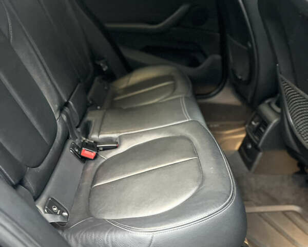 Чорний БМВ Х1, об'ємом двигуна 2 л та пробігом 168 тис. км за 20200 $, фото 11 на Automoto.ua