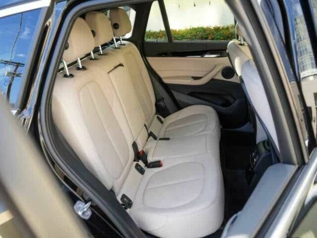 Чорний БМВ Х1, об'ємом двигуна 2 л та пробігом 45 тис. км за 4200 $, фото 10 на Automoto.ua