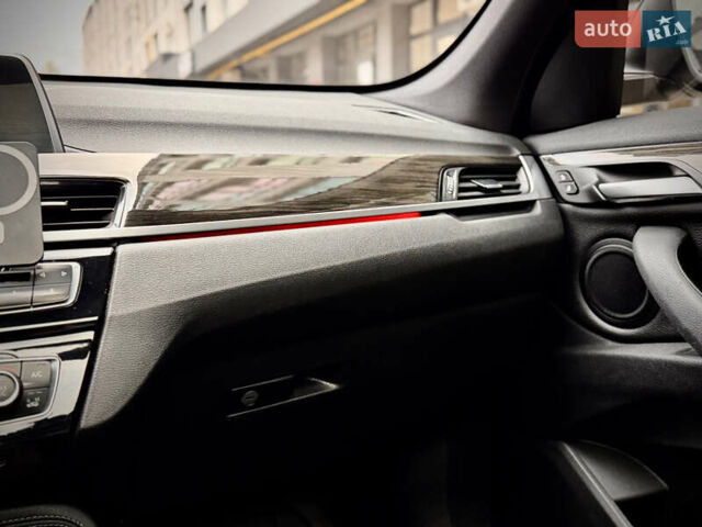 Чорний БМВ Х1, об'ємом двигуна 2 л та пробігом 169 тис. км за 18500 $, фото 29 на Automoto.ua