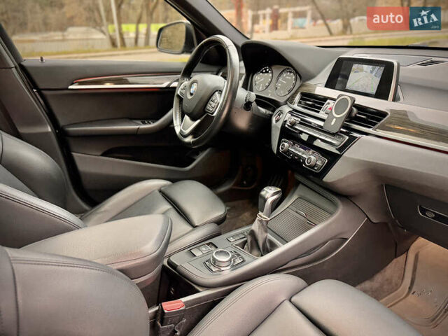 Чорний БМВ Х1, об'ємом двигуна 2 л та пробігом 169 тис. км за 18500 $, фото 19 на Automoto.ua