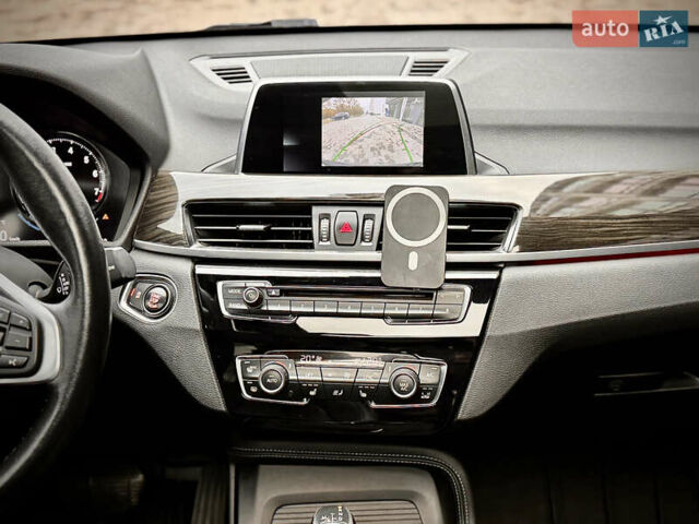 Чорний БМВ Х1, об'ємом двигуна 2 л та пробігом 169 тис. км за 18500 $, фото 25 на Automoto.ua