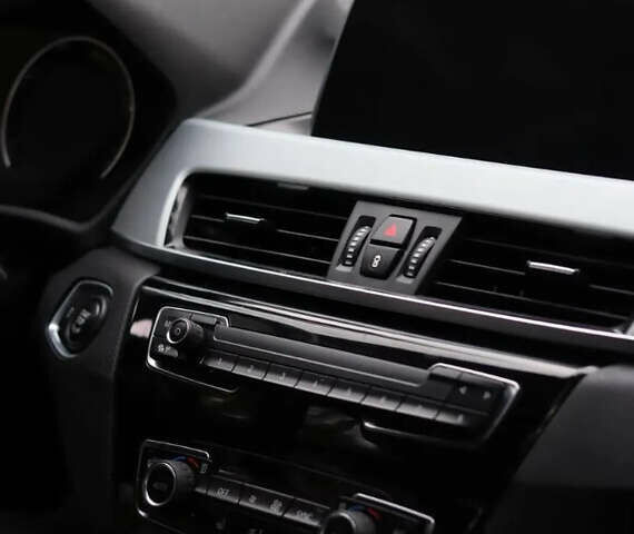 Черный БМВ Х1, объемом двигателя 2 л и пробегом 138 тыс. км за 22999 $, фото 13 на Automoto.ua