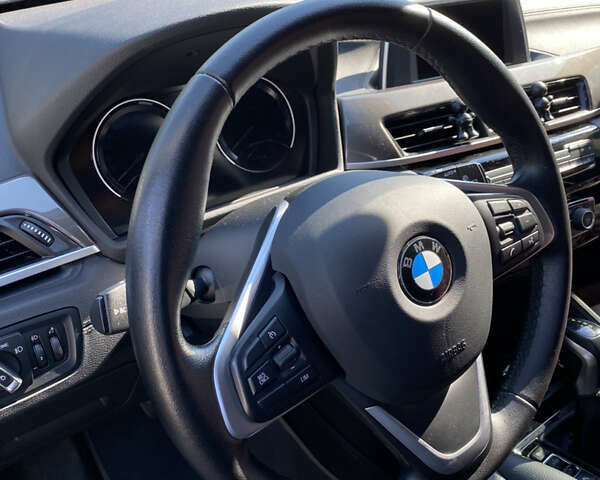 Черный БМВ Х1, объемом двигателя 2 л и пробегом 49 тыс. км за 29999 $, фото 1 на Automoto.ua