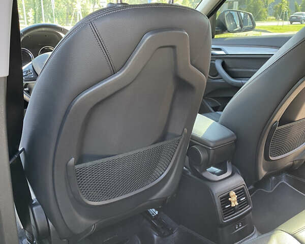 Черный БМВ Х1, объемом двигателя 2 л и пробегом 49 тыс. км за 29999 $, фото 5 на Automoto.ua