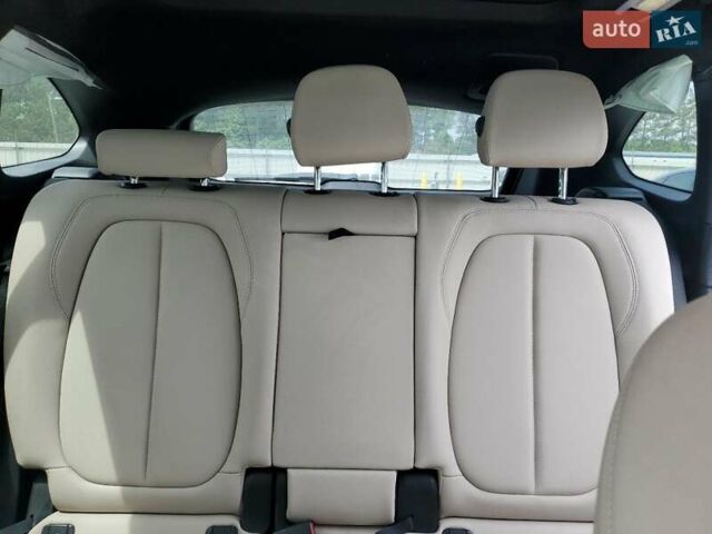 Черный БМВ Х1, объемом двигателя 2 л и пробегом 68 тыс. км за 12000 $, фото 12 на Automoto.ua