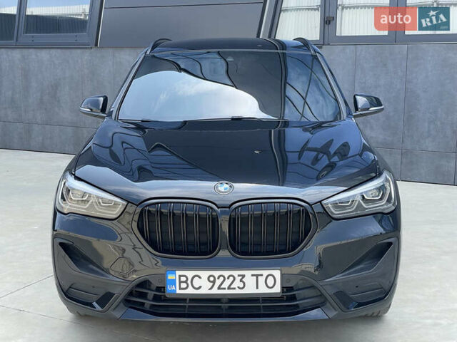 Черный БМВ Х1, объемом двигателя 1.5 л и пробегом 85 тыс. км за 24999 $, фото 7 на Automoto.ua
