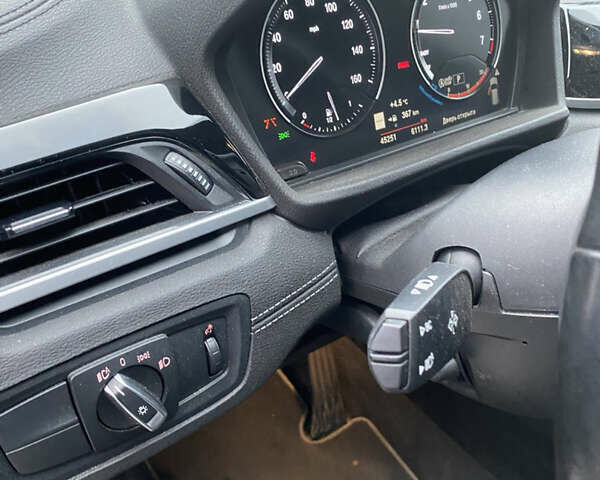 Чорний БМВ Х1, об'ємом двигуна 2 л та пробігом 45 тис. км за 25450 $, фото 6 на Automoto.ua