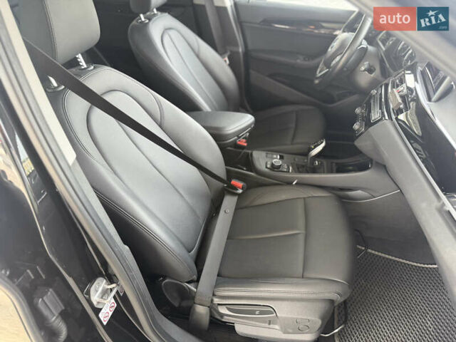 Черный БМВ Х1, объемом двигателя 1.5 л и пробегом 50 тыс. км за 27999 $, фото 36 на Automoto.ua