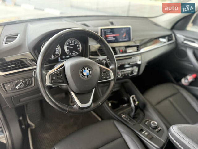Черный БМВ Х1, объемом двигателя 1.5 л и пробегом 50 тыс. км за 27999 $, фото 13 на Automoto.ua
