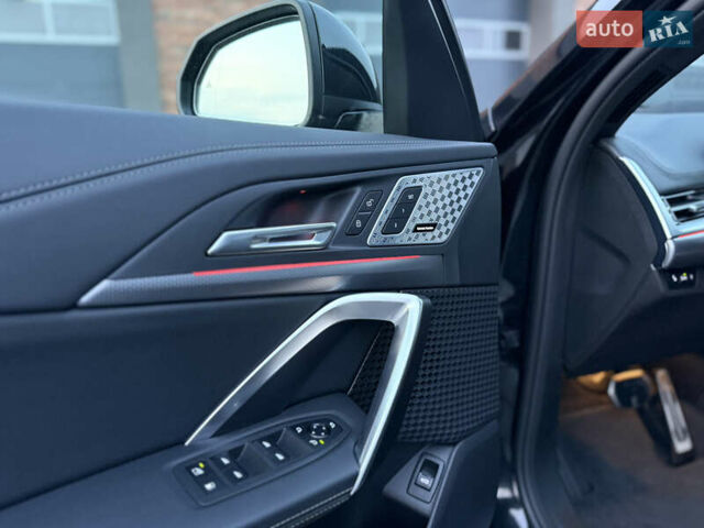Черный БМВ Х1, объемом двигателя 1.5 л и пробегом 2 тыс. км за 49499 $, фото 11 на Automoto.ua