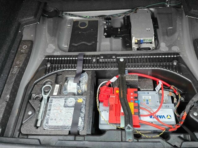 БМВ Х1 2012 в Киеве на Automoto.ua Коричневый БМВ Х1, объемом двигателя 2 л и пробегом 261 тыс. км за 13500 $, фото 13 на Automoto.ua