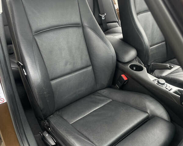 Коричневий БМВ Х1, об'ємом двигуна 2 л та пробігом 187 тис. км за 11444 $, фото 17 на Automoto.ua