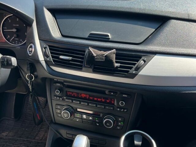 Коричневый БМВ Х1, объемом двигателя 2 л и пробегом 242 тыс. км за 11000 $, фото 11 на Automoto.ua