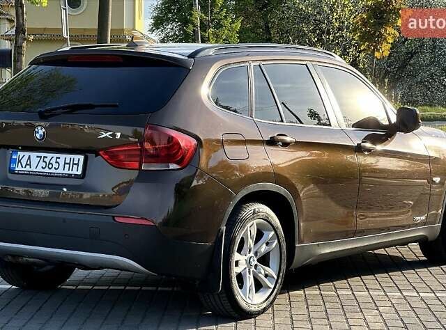 Коричневый БМВ Х1, объемом двигателя 3 л и пробегом 157 тыс. км за 9900 $, фото 4 на Automoto.ua