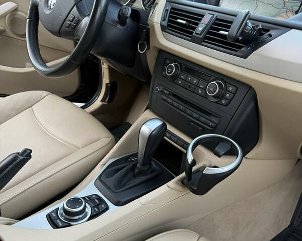 Коричневый БМВ Х1, объемом двигателя 2 л и пробегом 138 тыс. км за 13699 $, фото 18 на Automoto.ua